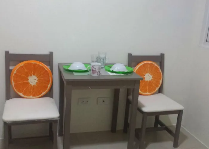 Urban Deca Tower @ Graceysplace Unit 9 Mandaluyong * Manila